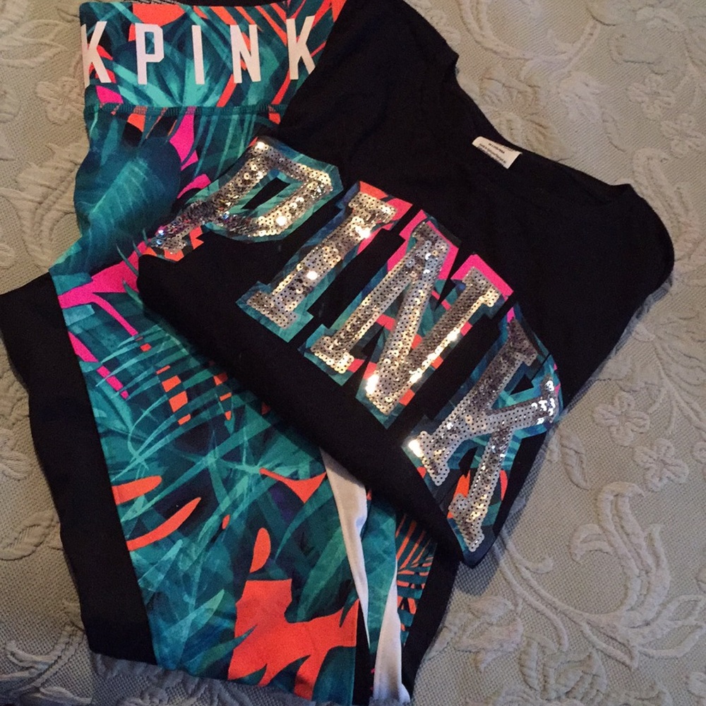 Never been worn Medium Pink set